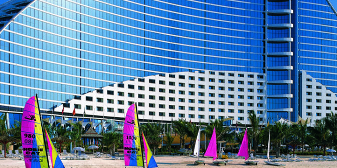 jumeirah-beach-hotel-de-luxe